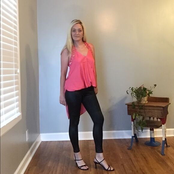 Surplice high low top   - Picture 3 of 7